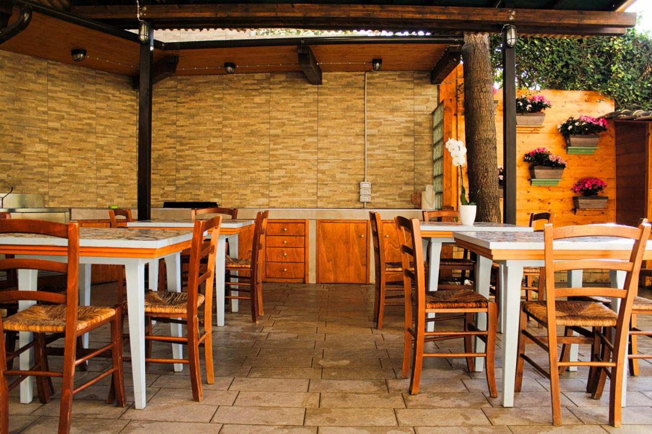 Bed and Breakfast La Casa Di Nonno Giulio Porto SantʼElpidio Exterior foto